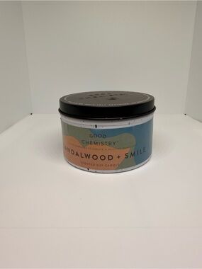 Good Chemistry Sandalwood + Smile Scented Soy Candle – Multicolor